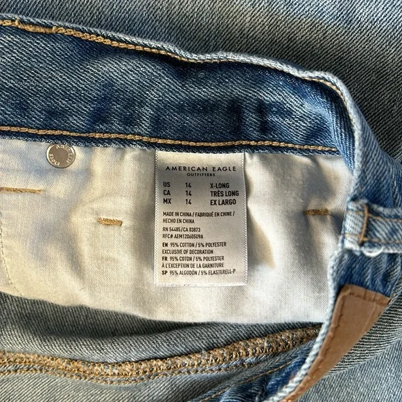 AE Ripped Mom Jeans - Picture 3 of 3